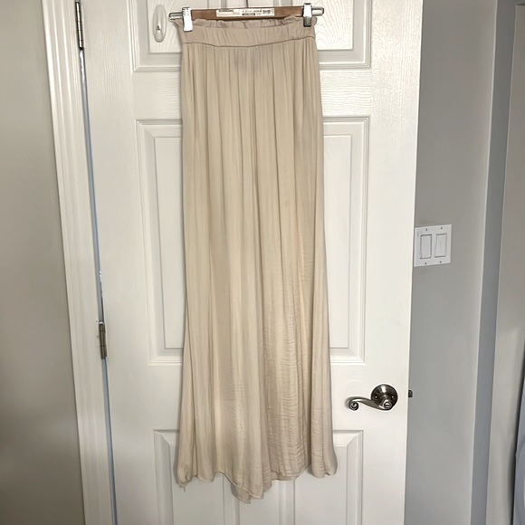 Women’s long wide leg pants - Picture 3 of 3